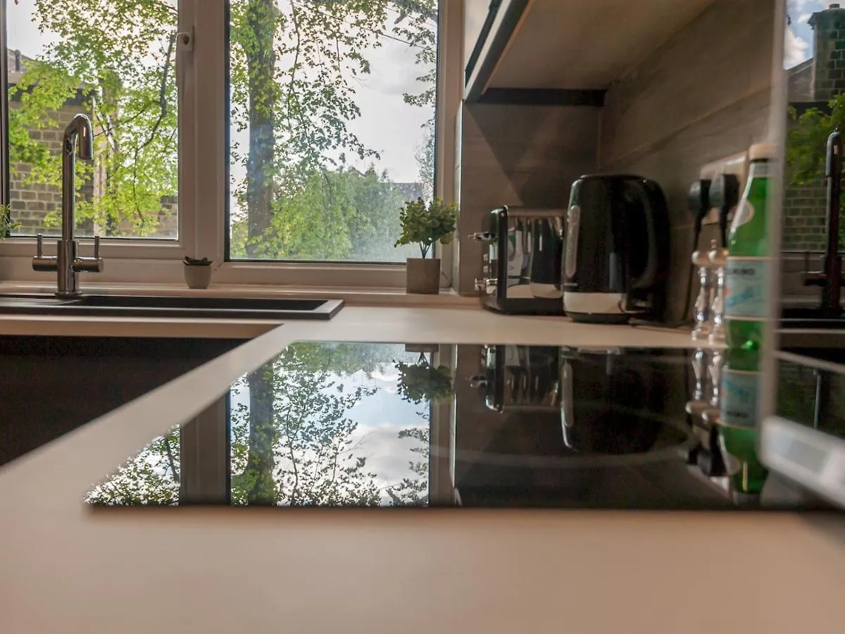 Apartmán Pass The Keys Couples Haven On The Banks Of The River Aire Leeds  Velká Británie